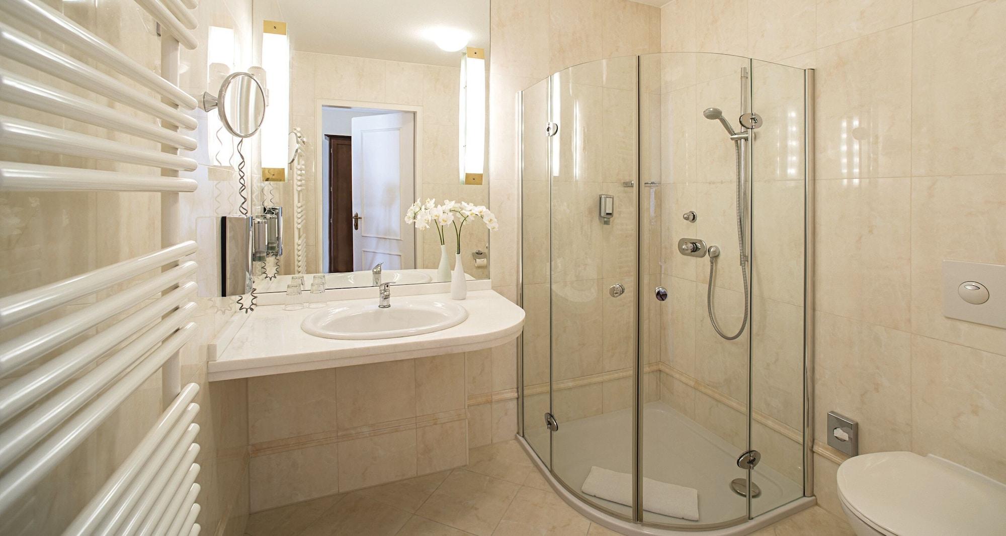 Victor'S Residenz-Hotel Erfurt Extérieur photo